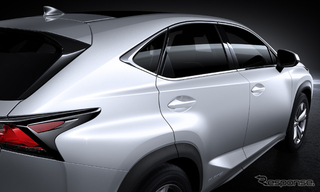 レクサスNX 300h(欧州仕様)