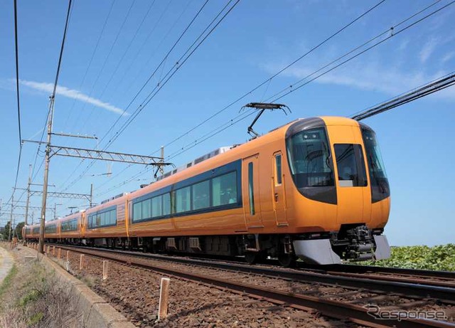近鉄と阪神は近鉄特急車による直通団体臨時列車の運転で日本鉄道賞に応募した。写真は直通運転で使用されている近鉄22600系「Ace」。