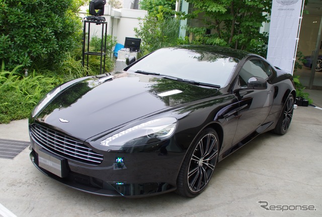 アストンマーティン DB9カーボンブラック