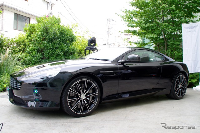 アストンマーティン DB9カーボンブラック