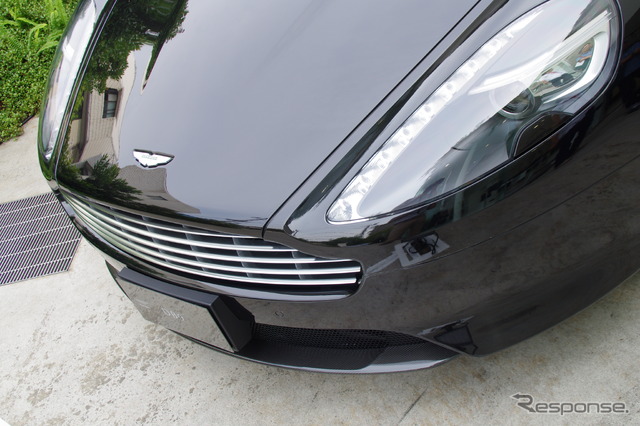 アストンマーティン DB9カーボンブラック