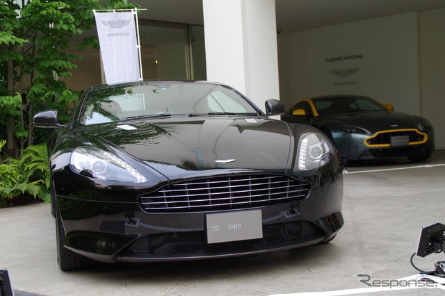 アストンマーティン DB9カーボンブラック