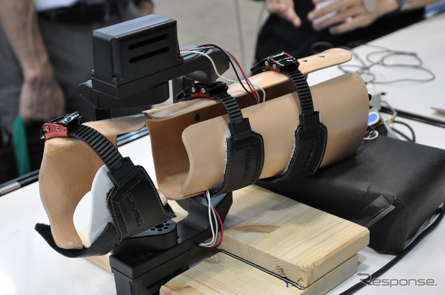 【テクノフロンティア14】腕の動きを再現するロボット…リハビリでの活用を目指す