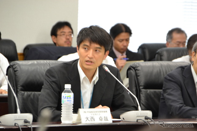 5月30日の委員会に出席した大西卓哉宇宙飛行士。