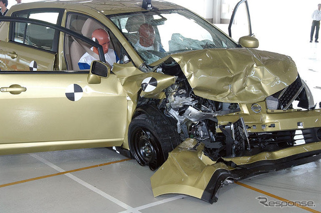 【日産 安全ミーティングリポート】その3 衝突実験を目の前にして実感する安全ボディのスゴさ