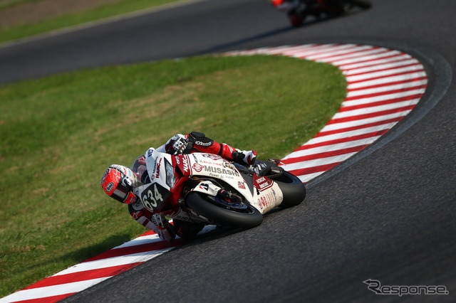 優勝した、No.634 MuSASHi RT HARC-PRO(鈴鹿8耐2014)