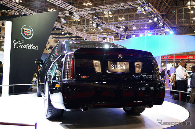【東京モーターショー05】写真蔵…キャデラック STS-V
