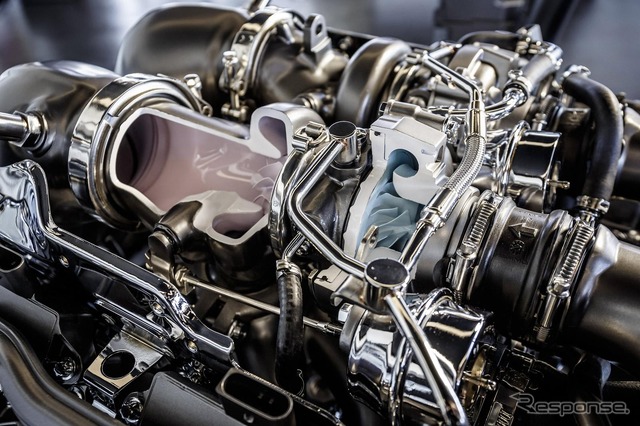 メルセデス-AMG GT用の4.0リットルV8ツインターボ