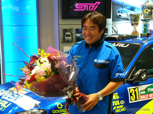 【PCWRC】最初に無線で話したのは娘でした---新井選手凱旋