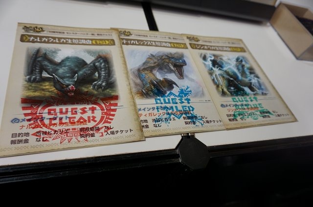 「モンスターハンター展」の内部に潜入!初代『MH』構想時の資料やUSJによる造形物などがビッシリ!