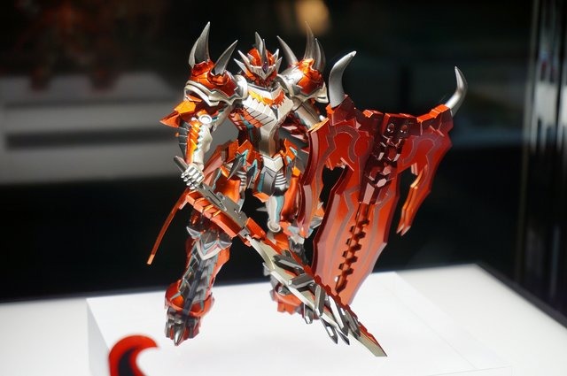 「モンスターハンター展」の内部に潜入!初代『MH』構想時の資料やUSJによる造形物などがビッシリ!