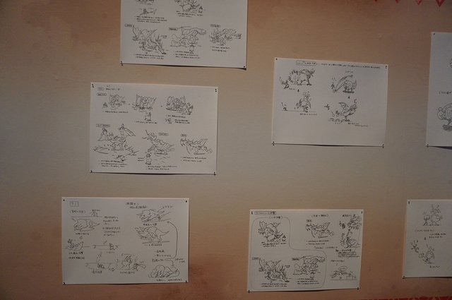「モンスターハンター展」の内部に潜入!初代『MH』構想時の資料やUSJによる造形物などがビッシリ!
