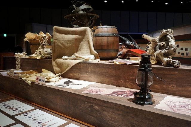 「モンスターハンター展」の内部に潜入!初代『MH』構想時の資料やUSJによる造形物などがビッシリ!