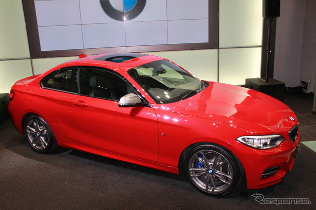BMW M235i クーペ