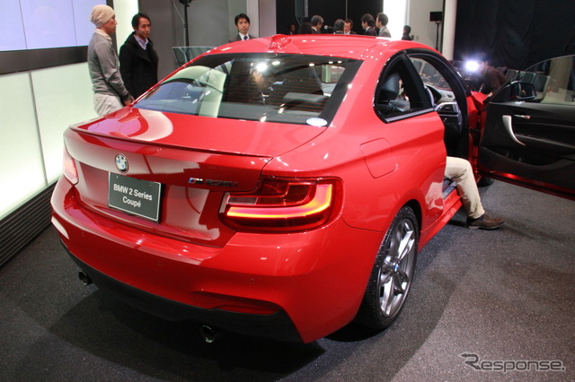 BMW M235i クーペ