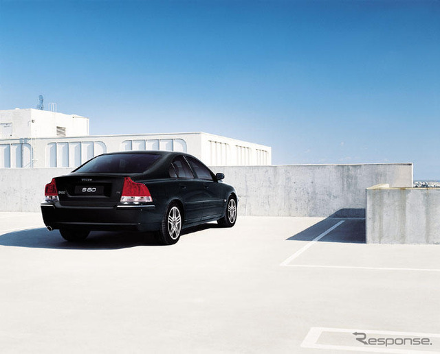 ボルボ S60 の2006年モデルを日本発売