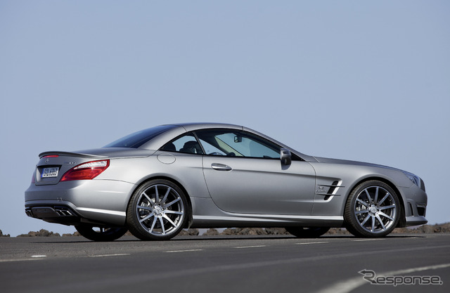 メルセデスベンツ SL63AMG（写真は海外仕様）