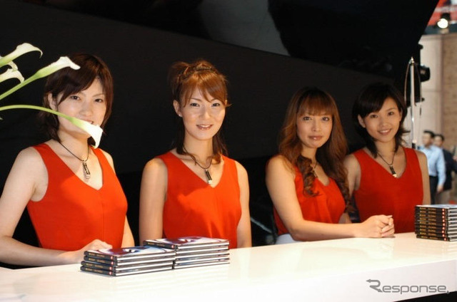 【東京モーターショー05】コンパニオン写真蔵…その64