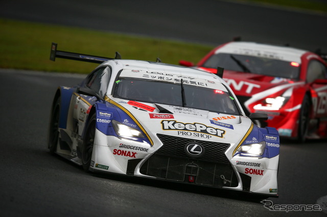 ポイントリーダーの#37 RC Fは今回決勝9位。