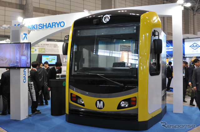 近畿車輛の2014年4~6月期の連結決算は大幅な増収となった。写真は2013年の鉄道技術展で展示された、近畿車輛のロサンゼルス向け電車の先頭部カットモデル。