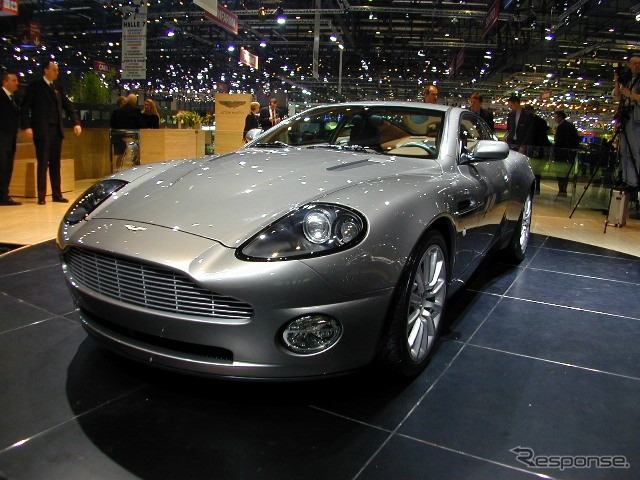 【ジュネーブ・ショー2001続報】『V12バンキッシュ』はフォードの最先端