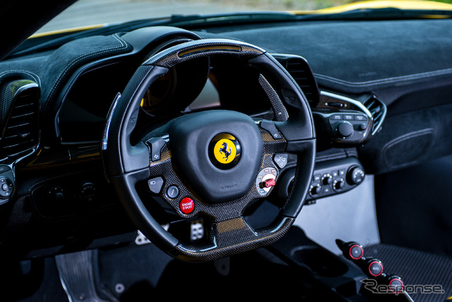 フェラーリ・458 スペチアーレ
