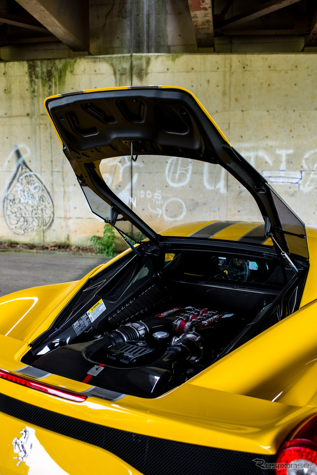 フェラーリ・458 スペチアーレ