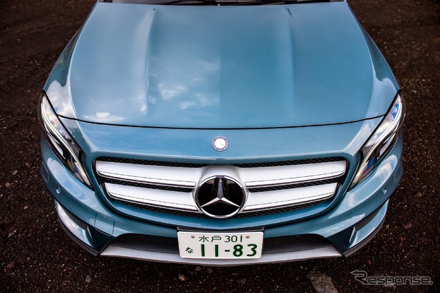 メルセデスベンツ GLA 250 4MATIC