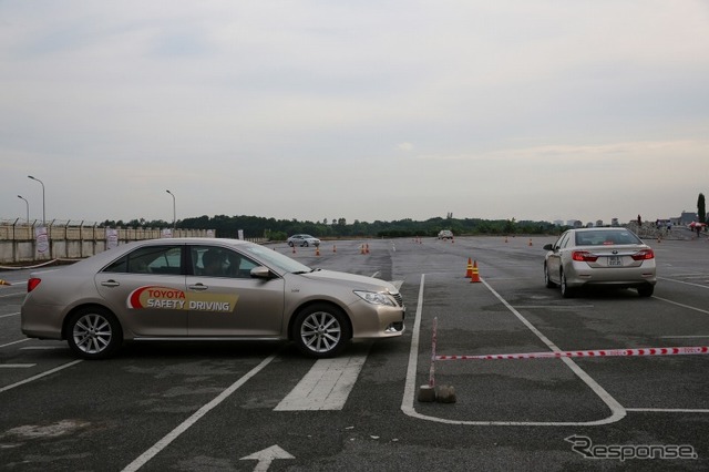 ベトナムで行われたトヨタ安全運転講習会