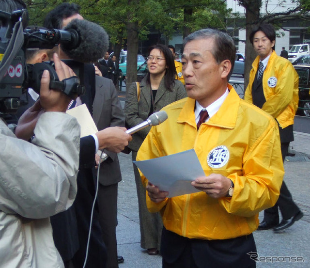 小枝自工会会長らが街頭で税制の署名呼びかけ