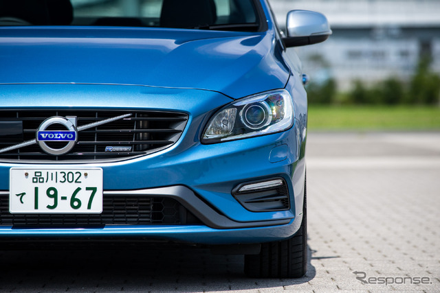 ボルボ・S60 T4 R-DESIGN PLUS