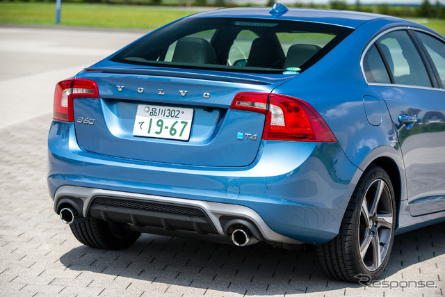ボルボ・S60 T4 R-DESIGN PLUS