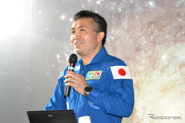 幕張メッセで開幕中の「宇宙博 2014」で若田宇宙飛行士によるトークショー開催