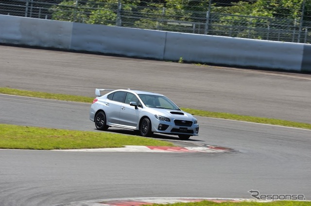 スバル WRX STI