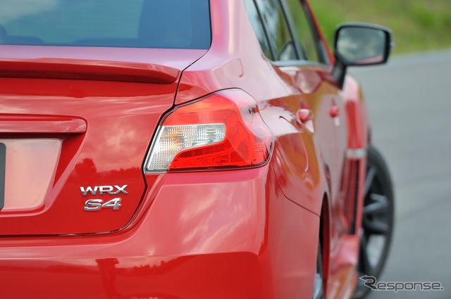 スバル WRX S4