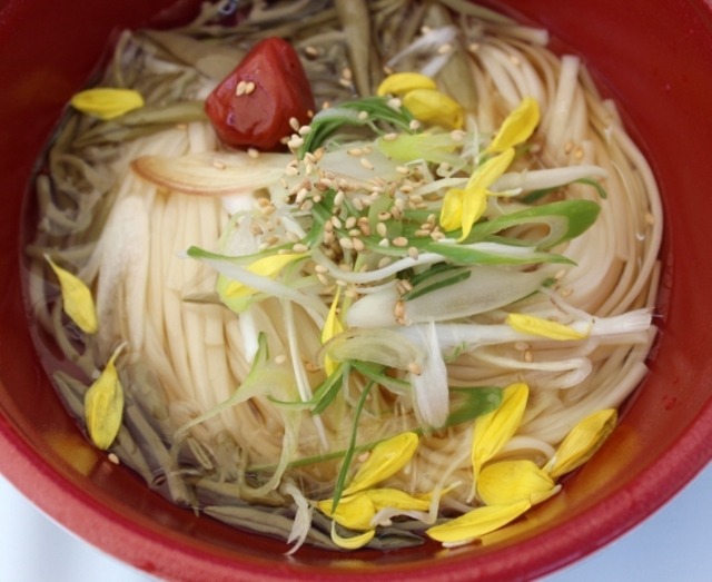 稲庭冷やしじゅん菜梅うどん(秋田県/無限堂)