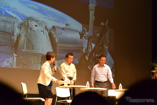 仕事術について作家・阿川佐和子氏をMCに、若田宇宙飛行士と佐々木則夫監督がトークセッション