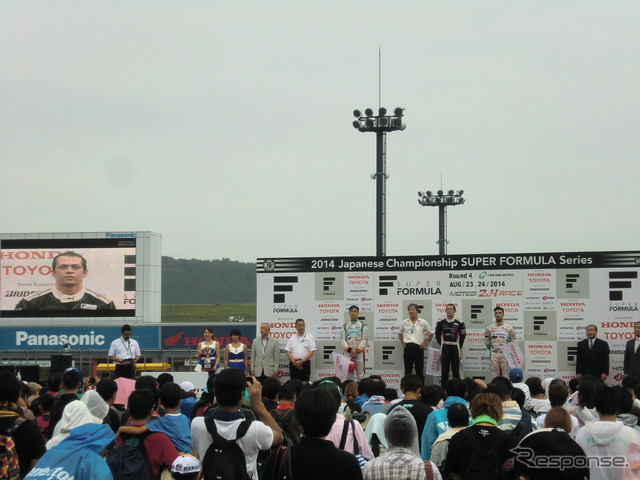 SF第4戦もてぎの表彰式。