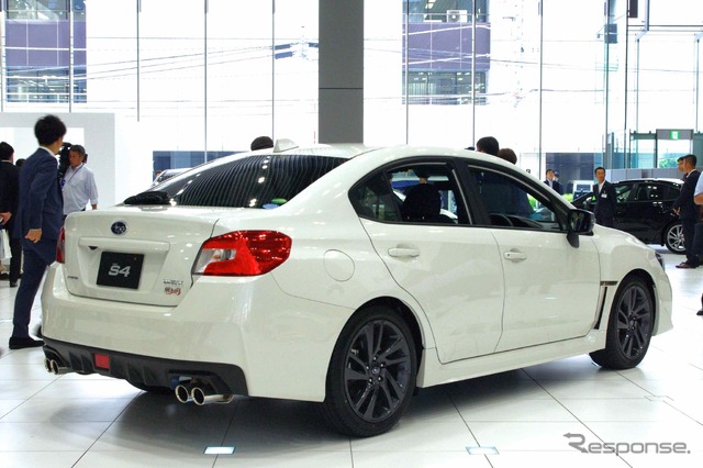 スバル WRX S4
