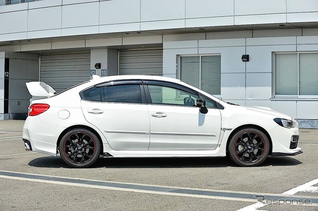 スバル WRX S4 オプション装備車(参考)