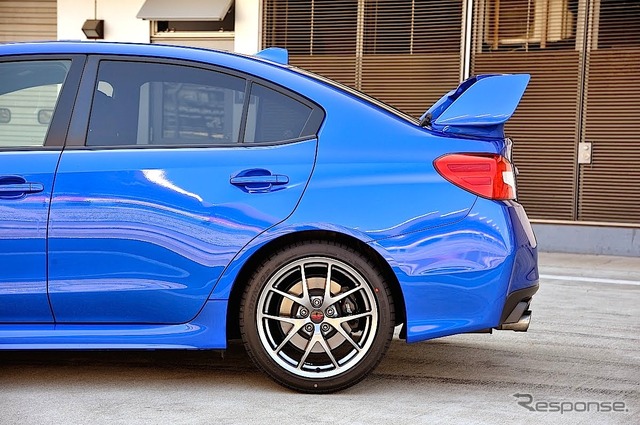 スバル WRX STI