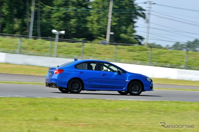 スバル WRX STI