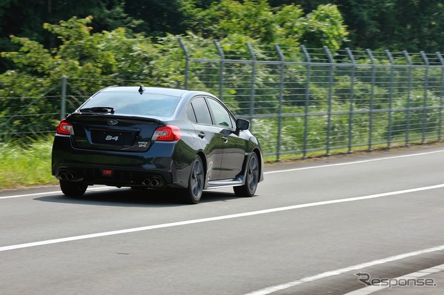スバル WRX S4