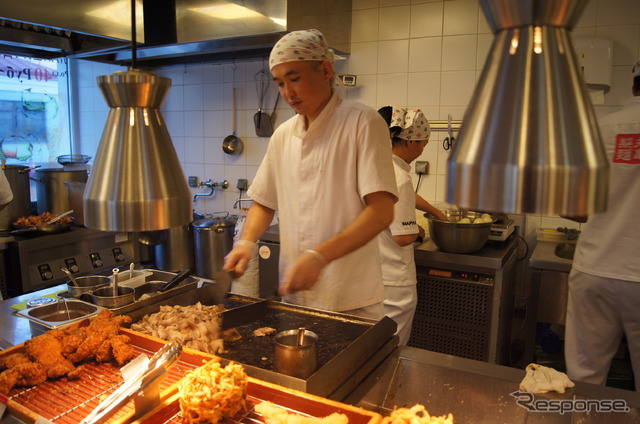 丸亀製麺ノヴォクズネツカヤ店