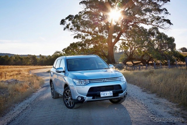 三菱 アウトランダーPHEV