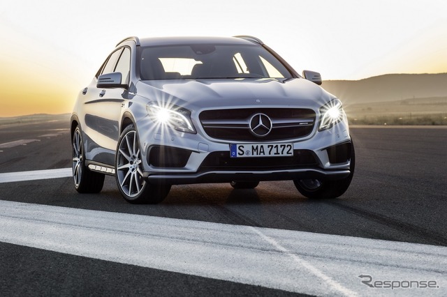 メルセデスベンツ GLA 45AMG