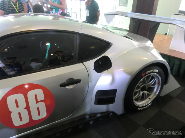 86ベース試作車の後部。