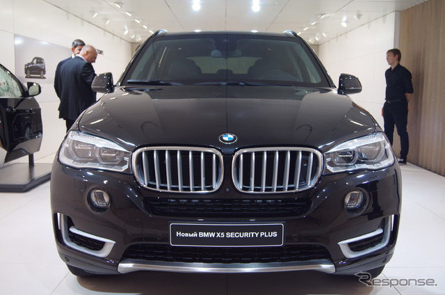 BMW X5 セキュリティプラス(モスクワモーターショー1))