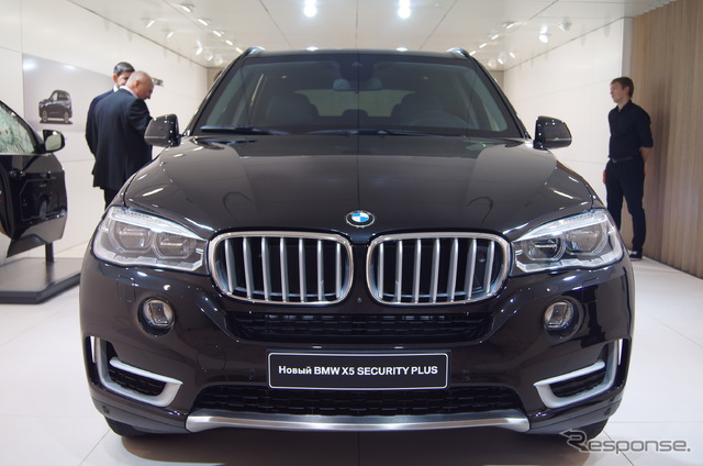 BMW　X5 セキュリティプラス（モスクワモーターショー1）)