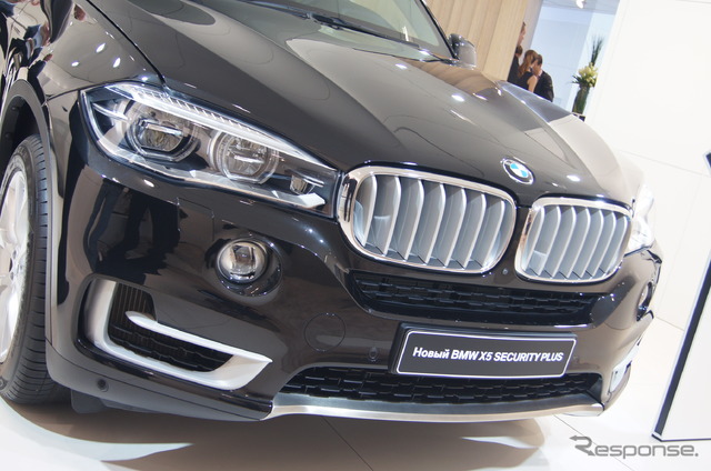BMW X5 セキュリティプラス(モスクワモーターショー1))